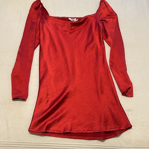 NWOT SOLD OUT Princess Polly ‘Star Power Mini Dress’ in Red Size 6 - Picture 6 of 12